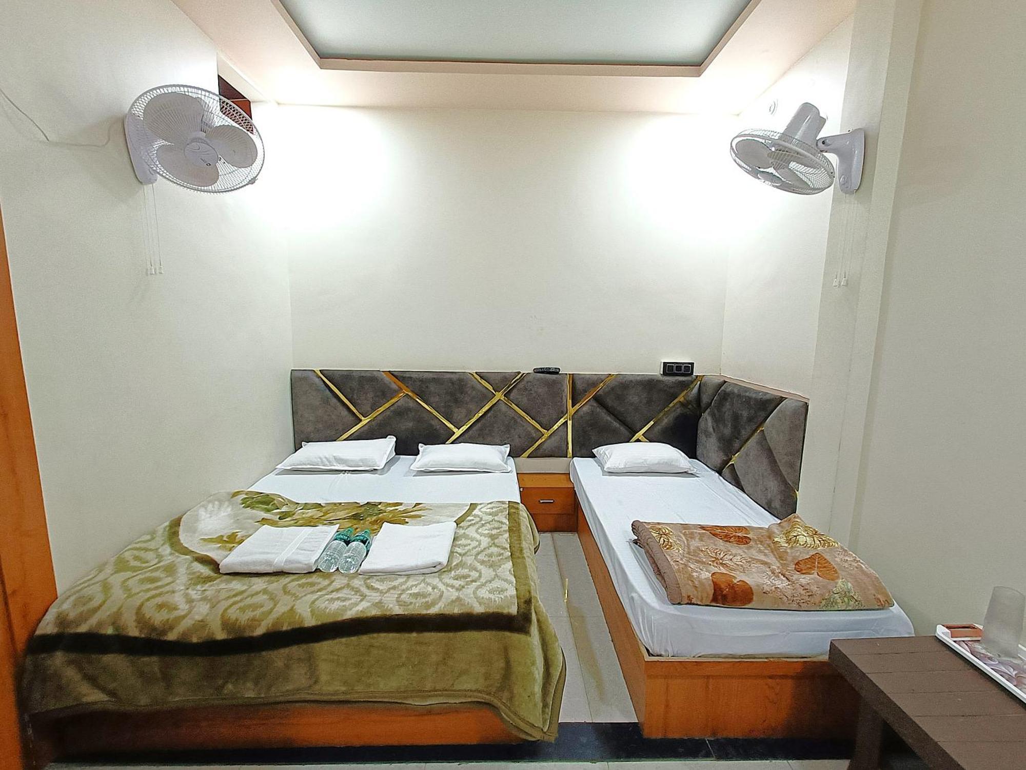 Hotel Shreem Ujjain Luaran gambar