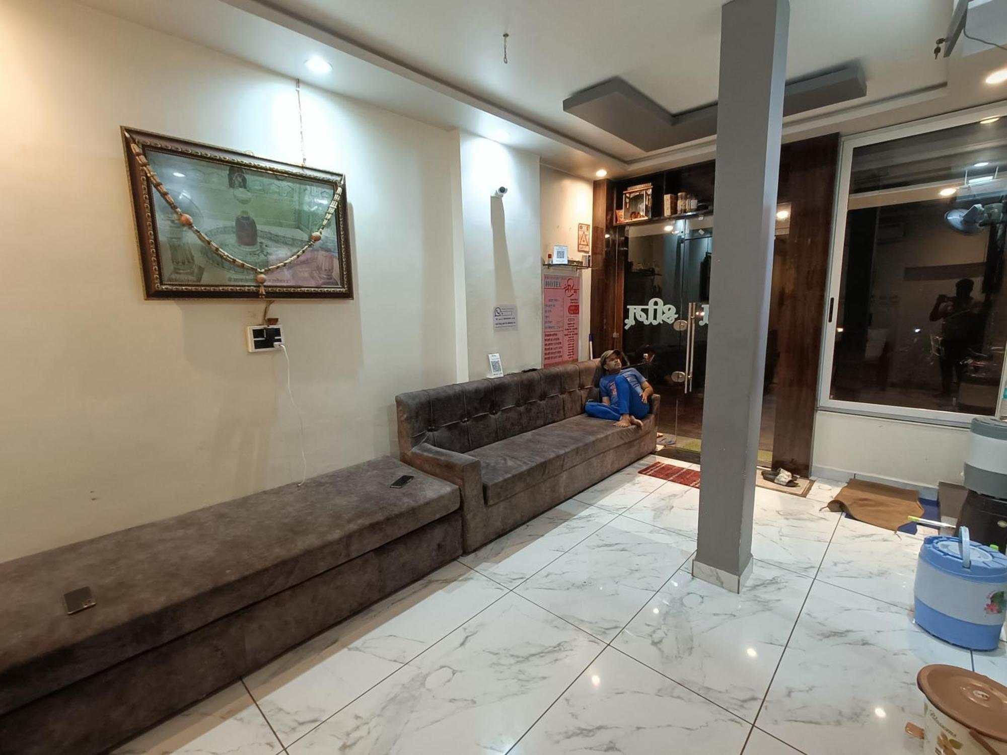 Hotel Shreem Ujjain Luaran gambar