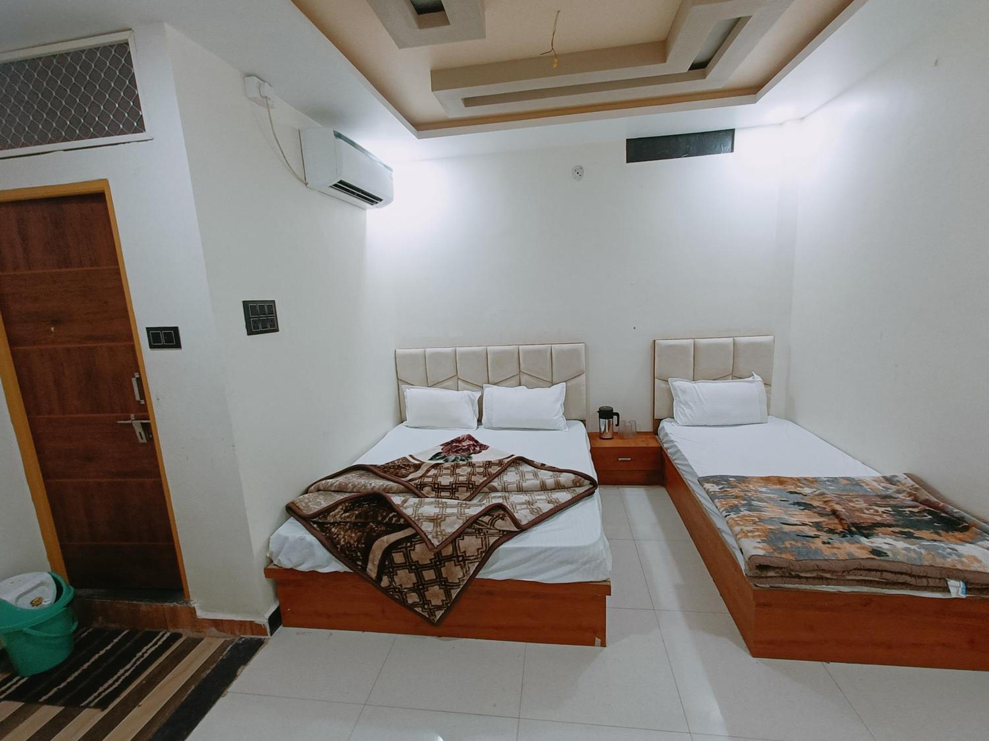 Hotel Shreem Ujjain Luaran gambar