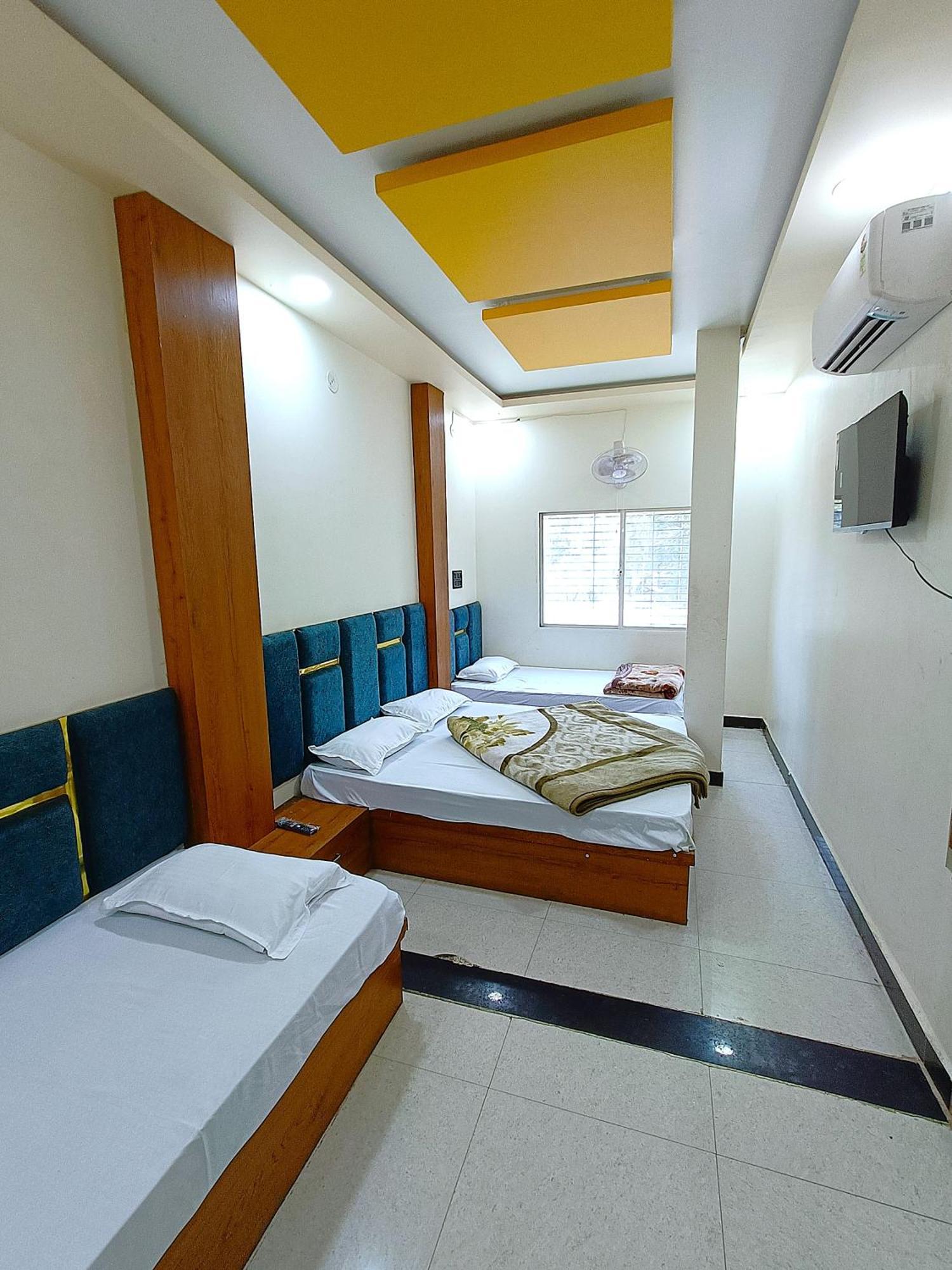 Hotel Shreem Ujjain Luaran gambar