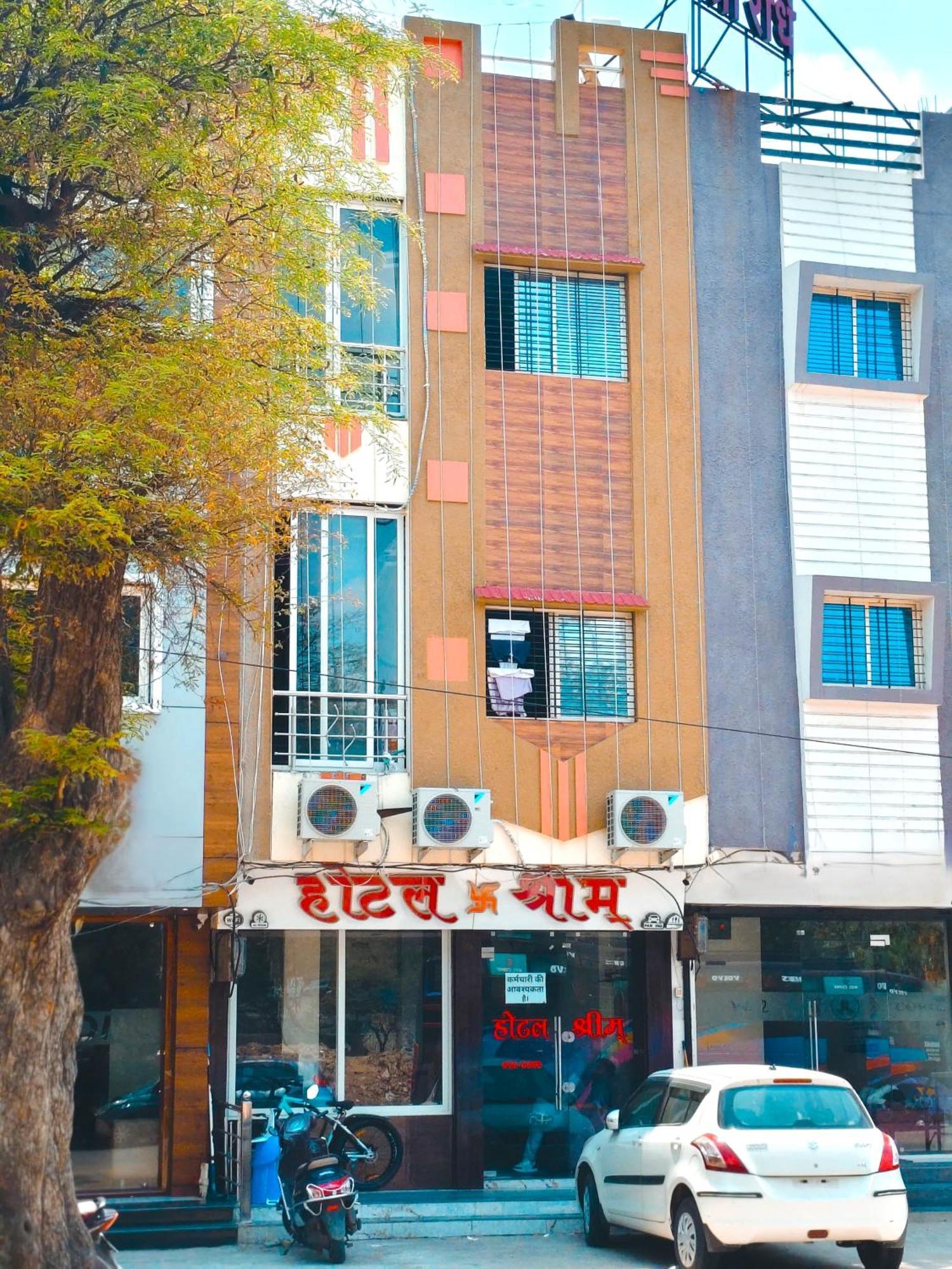 Hotel Shreem Ujjain Luaran gambar